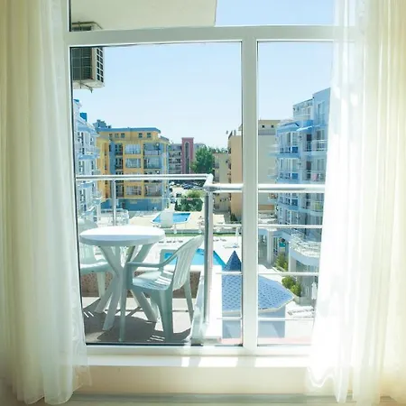 Hotel de apartamente Mirena Rose Garden Family Studio 4*